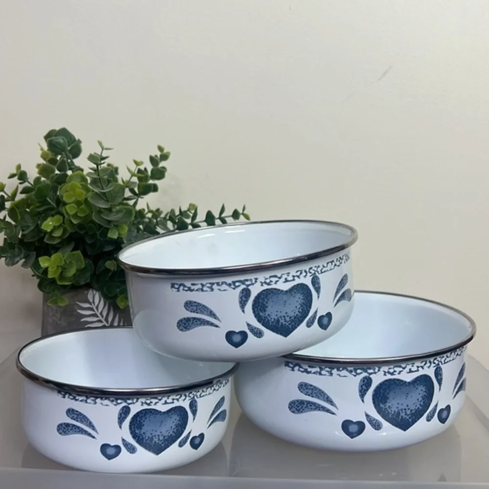 Corelle White and Blue Heart Pattern Cereal/Serving Bowls - Set of 3